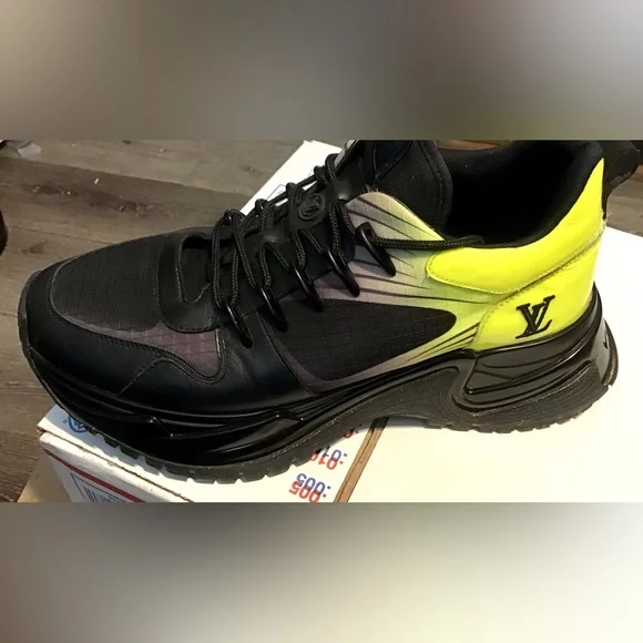 Louis Vuitton Shoes - Picture 5 of 12